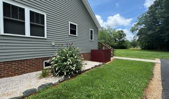 166 Dutch Ln, Appomattox, VA 24522