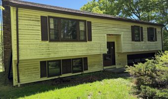 15 Bear Mountain Rd, Danbury, CT 06811