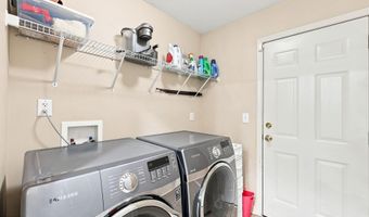 612 Seymour St, Aberdeen, NC 28315