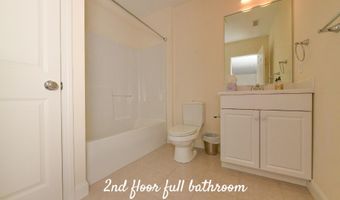 2 Candleberry Ct 2, Bourne, MA 02532