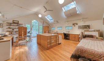 80 W Main St, Chester, CT 06412
