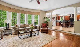 22 Elizabeth Way, Bedford, NH 03110