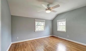 21 KENTBURY Way, Bethesda, MD 20814