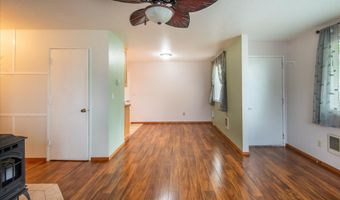 1105 1ST St, Bandon, OR 97411
