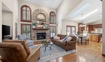 522 Arbor Meadow Dr, Ballwin, MO 63021