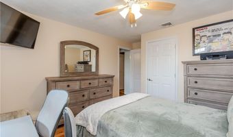 30 Warren Ave, Johnston, RI 02919