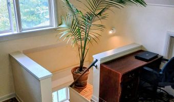 558 4TH St, Astoria, OR 97103