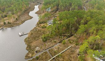 11 Starboard Ct, Aurora, NC 27806