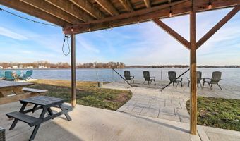 26048 W Forest Ave, Antioch, IL 60002