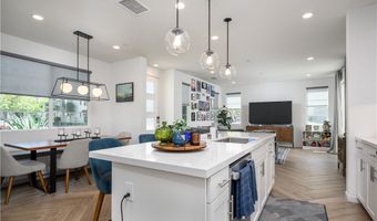 500 S Motif, Anaheim, CA 92805