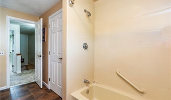 100 Scenery Ln, Johnston, RI 02919
