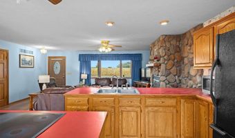 11938 Davis Rd, Alhambra, IL 62001