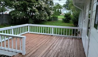 102 S Tunstall Ave, Apex, NC 27502