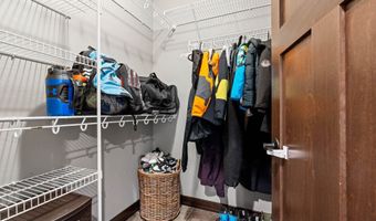 1013 HARVEST Trl, Appleton, WI 54913