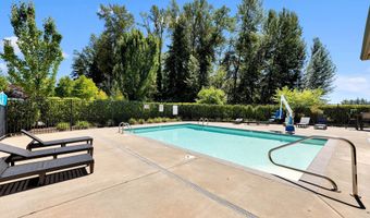 17126 SW Snowdale St 303, Beaverton, OR 97007