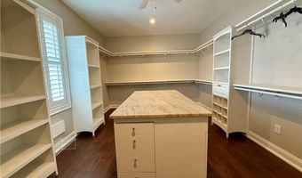 712 4TH Ave, West Point, GA 31833