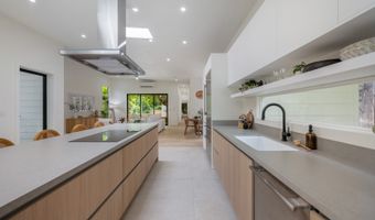 223 Lanipo Dr, Kailua, HI 96734