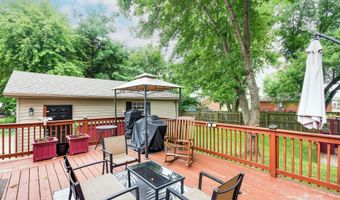 104 Saint James Ct, Bardstown, KY 40004