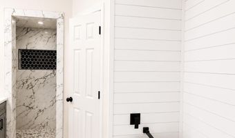 6774 OAKMOOR Cir, Bartlett, TN 38135