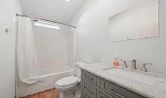 67710 N Lob Ln, Benton City, WA 99320