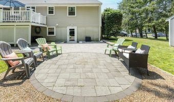 27 Hayes Ave, Beverly, MA 01915