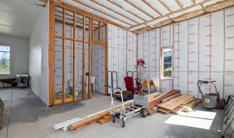 1694 Old Siskiyou Hwy, Ashland, OR 97520