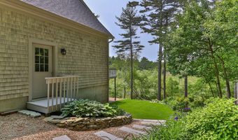 4 Canterbury Ln, Bourne, MA 02532