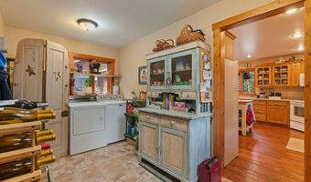 281 PINE St, Alpine, WY 83128