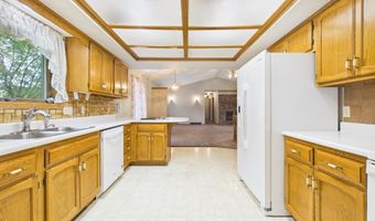 1212 E Fleetwood Cir, Brandon, SD 57005