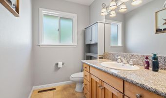 3464 Wallace Rd, Santa Rosa, CA 95404