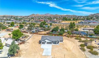 18620 SYMERON Rd, Apple Valley, CA 92307