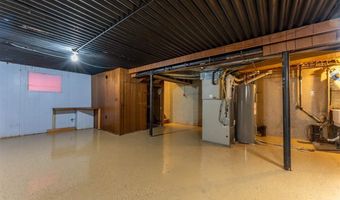 41 Astor Rd, Babbitt, MN 55706