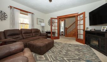 918 1st Ave, Ackley, IA 50601