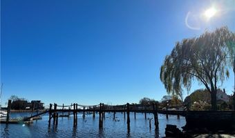 19 Remington St, Warwick, RI 02888