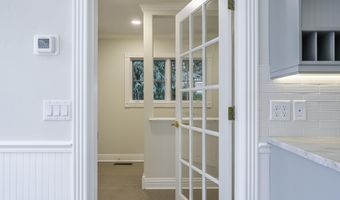 124 Manzanita St, Ashland, OR 97520