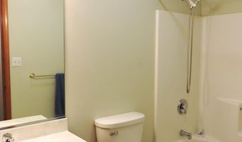 2 S SHORE Dr, Lincoln, DE 19960