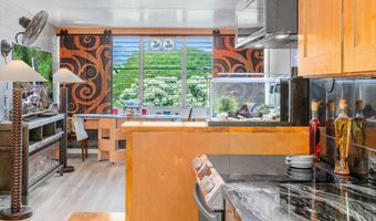 111 KAHULUI BEACH Rd B415, Kahului, HI 96732