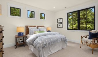 10415 SE 13th St, Bellevue, WA 98004