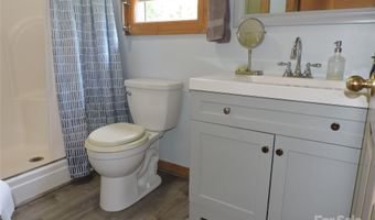 674 Johnson's River Bend Ln, Bakersville, NC 28705