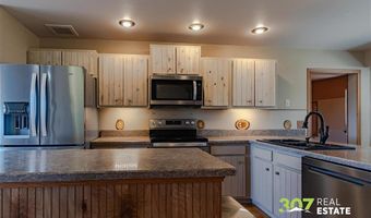 28 Grande View Dr, Cody, WY 82414