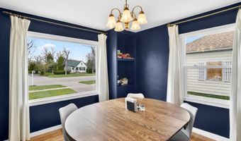 1032 Kingsbury St, Belle Fourche, SD 57717