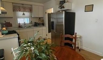 15854 Englewood Ave, Allen Park, MI 48101