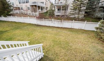 1366 N Bay Dr, Ann Arbor, MI 48103