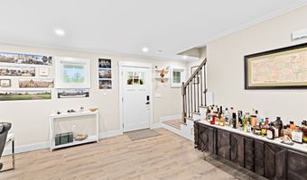 8 Big River Rd, Coventry, RI 02816