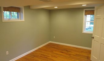 2910 N WESTMORELAND St, Arlington, VA 22213