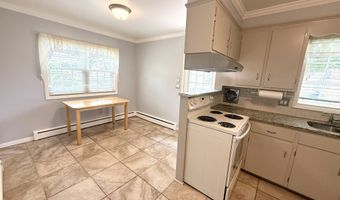 15-17 Beckerle St, Danbury, CT 06811