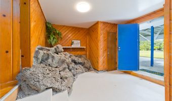 2048 KALANIANAOLE St, Hilo, HI 96720