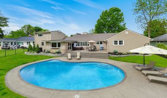515 Park Club Ln, Amherst, NY 14221