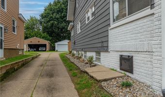366 Palm Ave, Akron, OH 44301