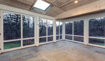 197 Skyline Ridge Rd, Bridgewater, CT 06752